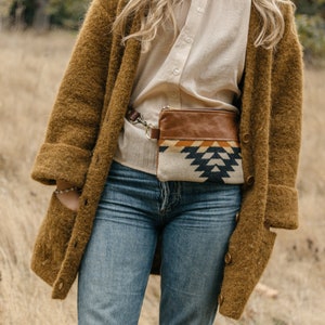 Leather Belt Bag made with Pendleton wool, Leather Bum Bag, Brown Fanny Pack, Leather Hip Bag, Leather Waist Bag, Hippie Bag, Boho Bag imagem 2