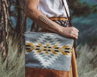 Women's Brown Leather Crossbody Bag made with Pendleton® wool,  Boho Bag, Slouchy Bag, Hipster Crossbody, Ethnic Bag, Southwestern Bag