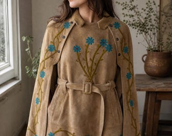 Vintage 1970s Suede Cape Jacket, Camel Leather Cape, Floral Appliqué Jacket, Boho Festival Coat, Handmade Folk Art Outerwear