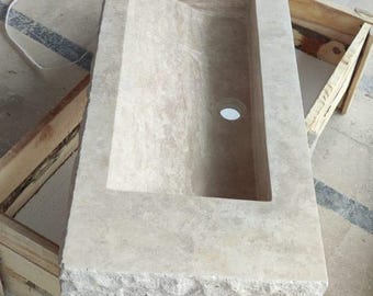 Lavabo a parete in marmo travertino: lavabo in pietra naturale