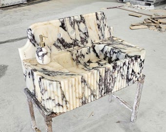 Lavandino in marmo Calacatta Viola: lavabo da parete a coste intagliato a mano (30"x16"x8")