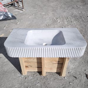 White Carrara Marble Fluted Sink: Natural Stone Bathroom Basin (39.4&quot;x20&quot;x6&quot;)