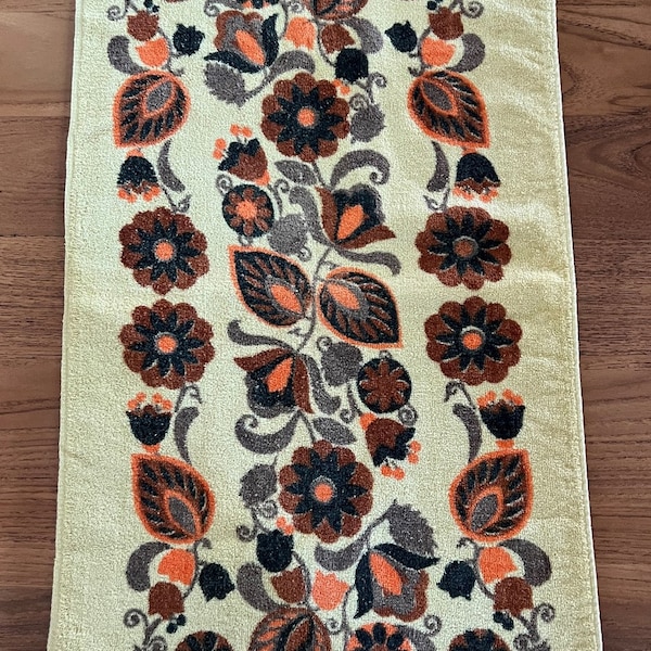 Vintage 1970s Sears Roebuck Kitchen Towel Tea Towel Hand Towel Gold Brown Orange Black floral print 100% Cotton Made in the U.S.A.