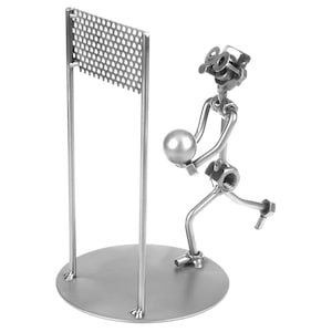 Schraubenmuttern Skulptur Beachvolleyballspieler - Handgefertigte Metallverzierung Figur Sammlerstück