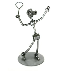 Escultura de tuercas y tornillos Tennis Service - Figura decorativa de metal coleccionable hecha a mano