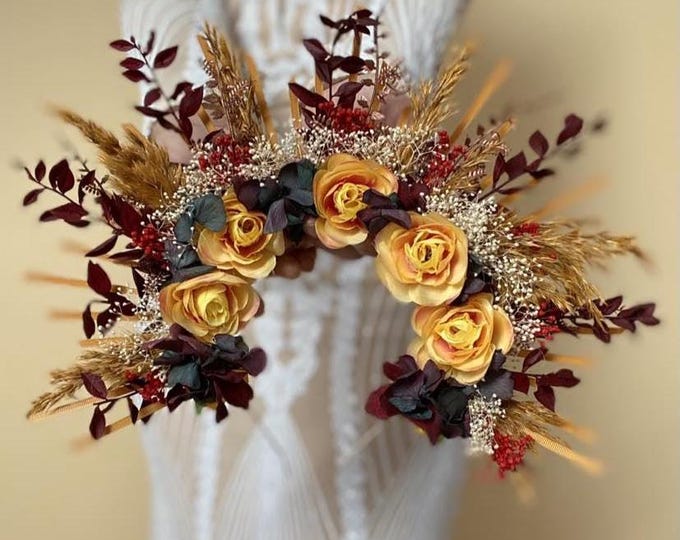 Halo headpiece, bridal wreath, romantic floral decoration, hair wreath, bridal flowers, wedding accessories, wedding, garden wedding, headband