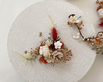 Flower comb, bridal comb, romantic floral decoration, hair comb, meadow flowers, dried flower decoration, wildflowers, boho wedding accessories