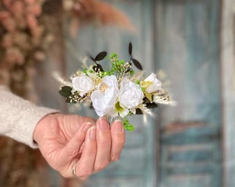 Elegant White and Greenery Bridal Hair Comb Romantic Wedding Accessory Eucalyptus flower hair comb Bridal flower comb with rosesBoho wedding