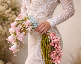 Modern U-Shaped Wedding Bouquet with Textile Callas, Orchids & Preserved Blooms in light pink, Pink, Green Unique flower arrangement