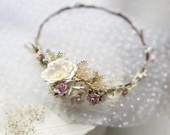Flower wreath for romantic bride, bridal wreath in white, floral decoration, hair wreath, bridal flowers, wedding accessories, wedding flowers, headband