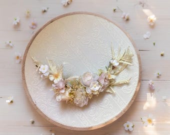 Romantic Preserved Flower Hair Set with White Roses and Fern for Brides Bridesmaid Groom Bridal Wreath Boho wedding Rustic hair flowers
