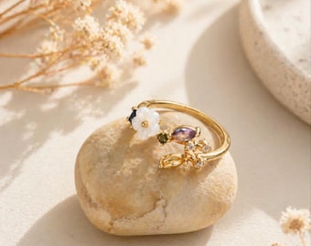 Adjustable White Flower Ring - Minimalist Zircon Floral Ring - Elegant Dainty Jewelry - Romantic Gift for Her - White Petal Celebration Ring