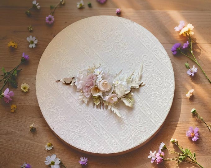 Romantic Bridal Hair Comb with Preserved Flowers and White Roses for Fairytale Wedding Floral Bridal Accessory Bridal Hair Clip Vintage