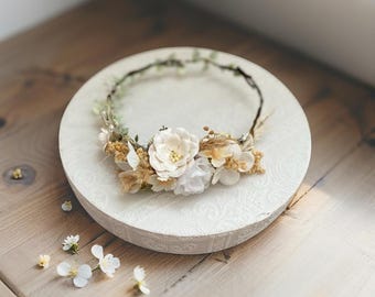 White Flower Crown Wedding Hair Wreath Rustic Floral Hair Vine Blush flower wedding wreath Bohemian hair crown Bridal accessories wreath