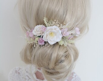 Wedding Quarter Wreath: Elegant bride's accessory with preserved flowers. Includes free hairpins. Customizable with matching accessories.