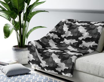 Sherpafleece deken grijs en zwart arctische camouflagedeken, trendy stedelijke militaire stijl, camouflagepatroon, ideaal voor modern interieur