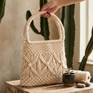 Macrame Shoulder Bag Pattern, Women's Accessory, Instant Download