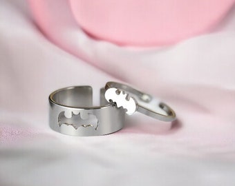 Batman-Inspired Stainless Steel Rings - Punk/Gothic/Hip Hop Style, Adjustable/Fashionable Ring for Couples, Perfect Gift, 2Pcs