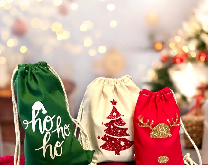 Featured listing image: Personalized fabric gift bags – Red, Green and Beige – available in 3 sizes – Christmas – Gift wrapping