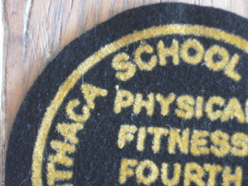 1963 Ithaca School District Physical Fitness Fourth Grade Girls Sweater Jacket Patch