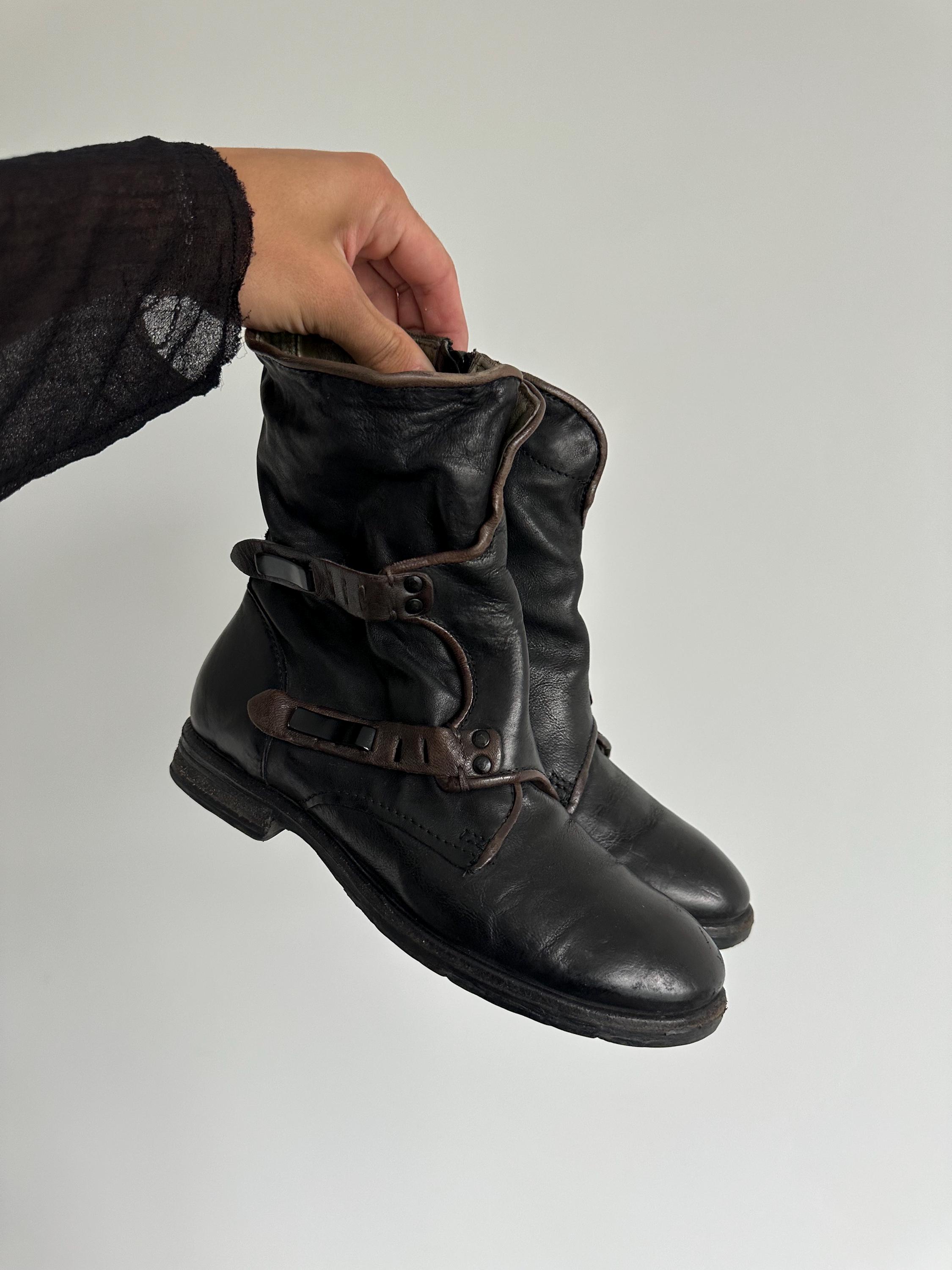 Opium Boots - Etsy UK