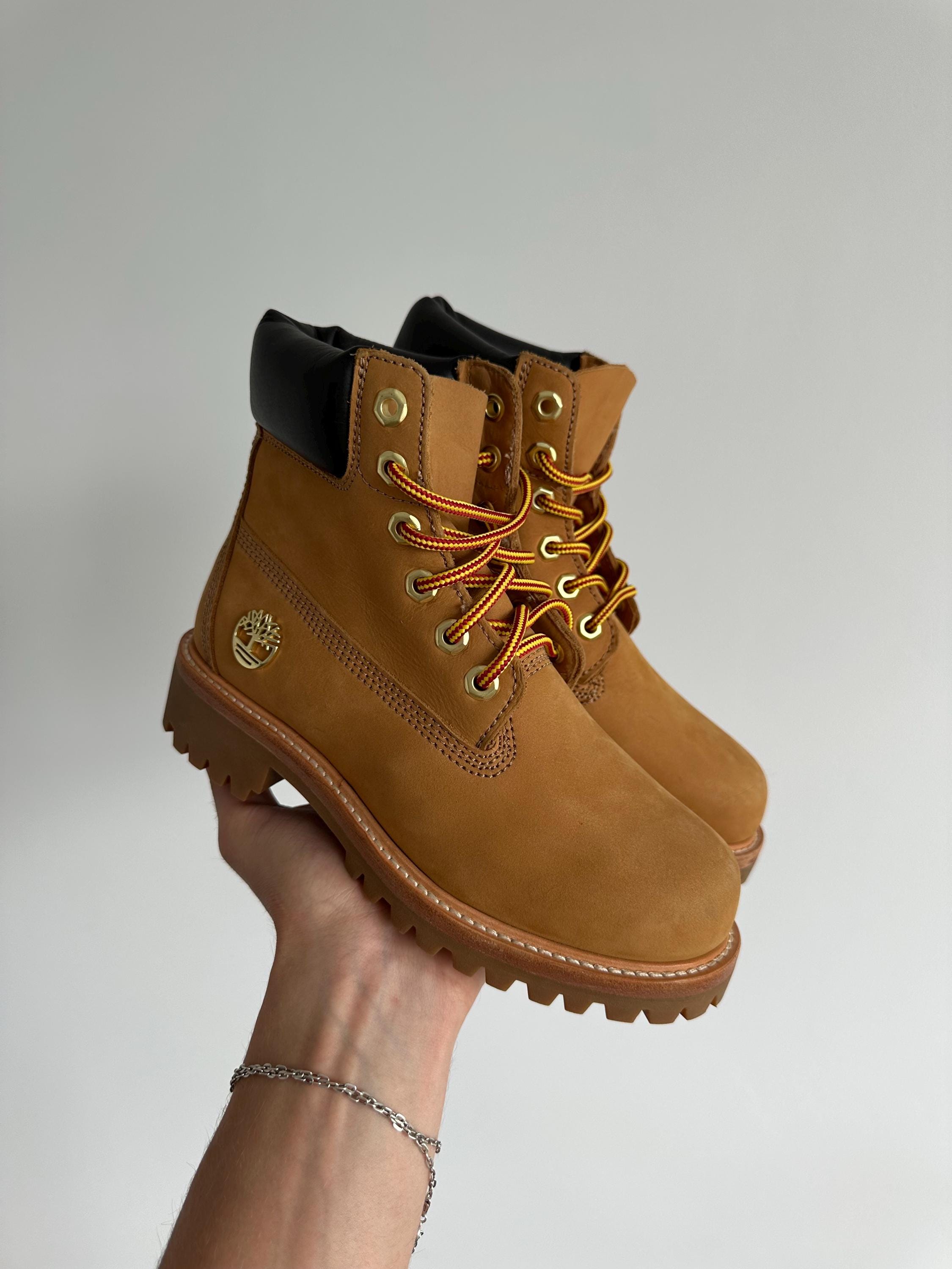 Rhinestone timberland boots - Etsy 日本