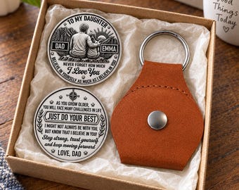 Personalisierter Taschenumarmungs-Anhänger von Papa für Tochter, Münze mit inspirierender Botschaft, Erinnerungsstück für die Tochter