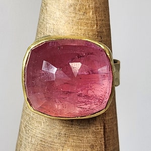 RESERBED FOR K, 21 Carat Pink Tourmaline Solitaire Ring, 18 kt Solid Gold Huge Tourmaline Cocktail Ring , Tourmaline Jewelry image 9