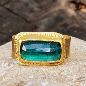 Blue Tourmaline Solitaire Ring, 18 kt Solid Gold and Tourmaline Cocktail Ring , Gold Cigar band, Tourmaline Jewelry