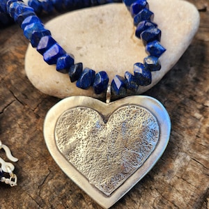 Collana con Ciondolo a Forma di Cuore in Vero Granato, in