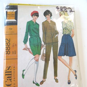 McCalls sewing pattern 8882 vintage 1967 sportswear Size 16 1/2 Bust 37 uncut plus