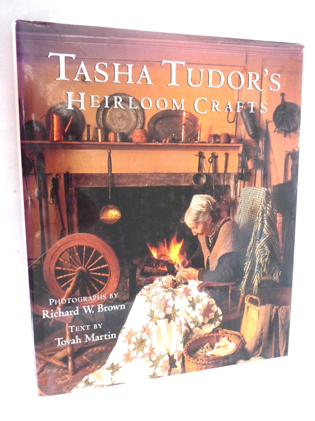 Tasha Tudors Heirloom Crafts Tovah Martin Book Brown Photography VT