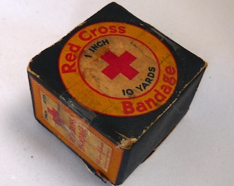 Johnson & Johnson Red Cross Bandages Vintage adverting box full medican collectible