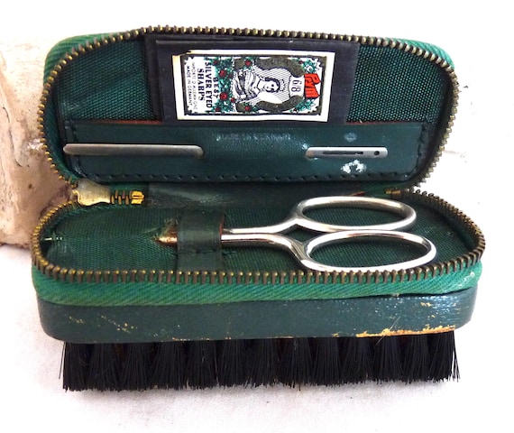 Vintage Ries travel sewing kit case clothes brush vanity