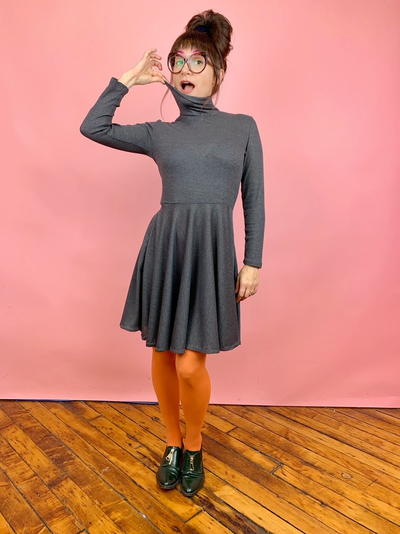 Turtleneck dress sewing pattern PDF instant download SUPER easy beginner pattern image 3