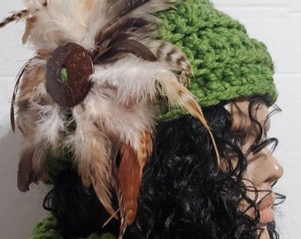 Crochet hat - Cloche Hat with Feathers - - Crochet Cap - Custom colors available - Crochet hat with Feather