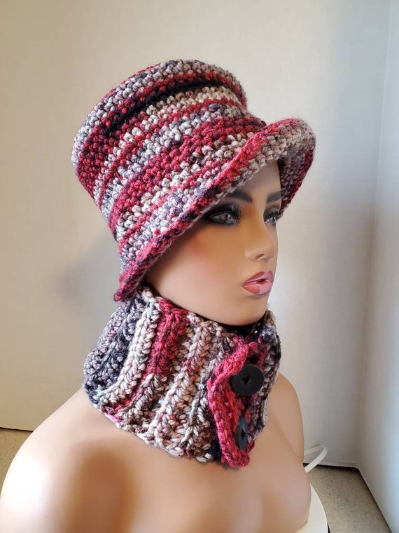 Handmade Crochet Top Hat: Red Blend Acrylic Cap - Etsy display picture 3