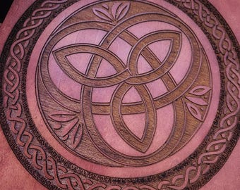 The HERITAGE SCRABBLE GAME Set, The Navarri Game Collection, Celtic Circle Edition