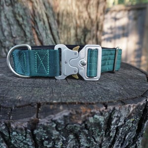 Handmade Green Dog Collar: Personalized Quick-Release Buckle