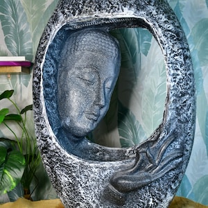 Sowpeace Half Face Water Fountain – 60cm Grey Resin Tabletop Decor | Unique Cave Structure | Modern Home Accent | Gift for Art & Zen Lovers