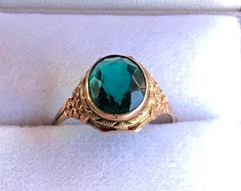 Vintage 10k gold ring forget me not flowers and glass.