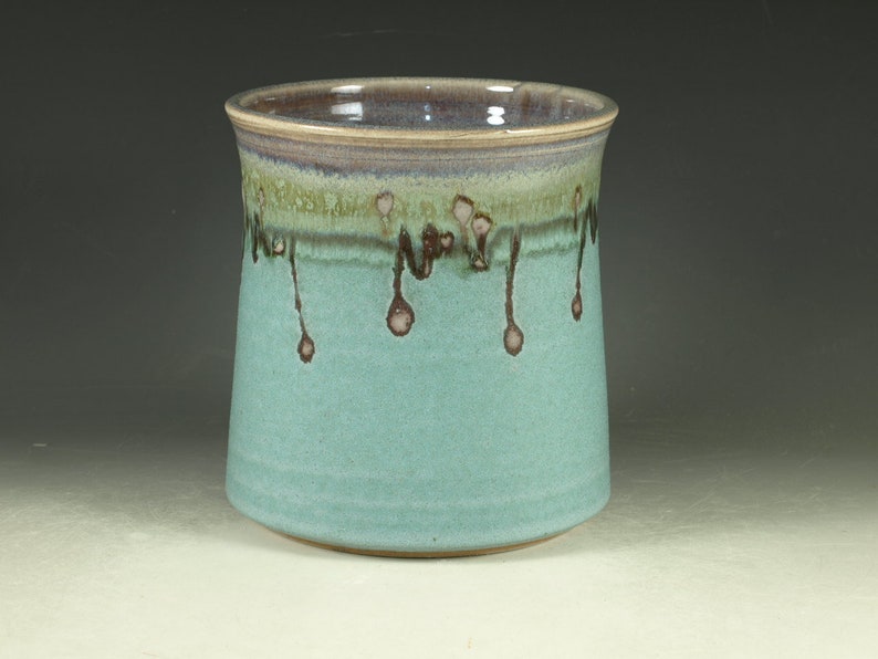 Utensil holder
