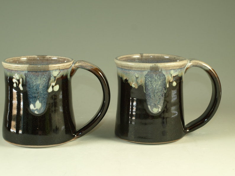 Pair of Small pottery Mugs 12oz in tenmoku black glaze great morning coffee mugs zdjęcie 1