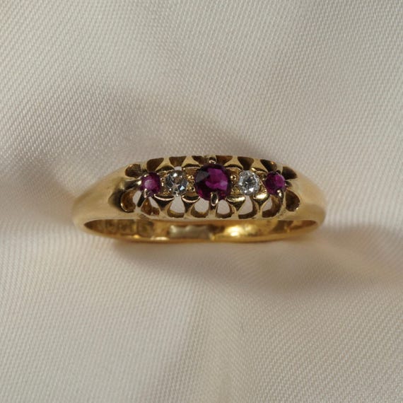 18CT antique ruby and diamond ring - image 1