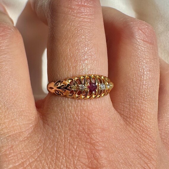 18CT antique ruby and diamond ring - image 8