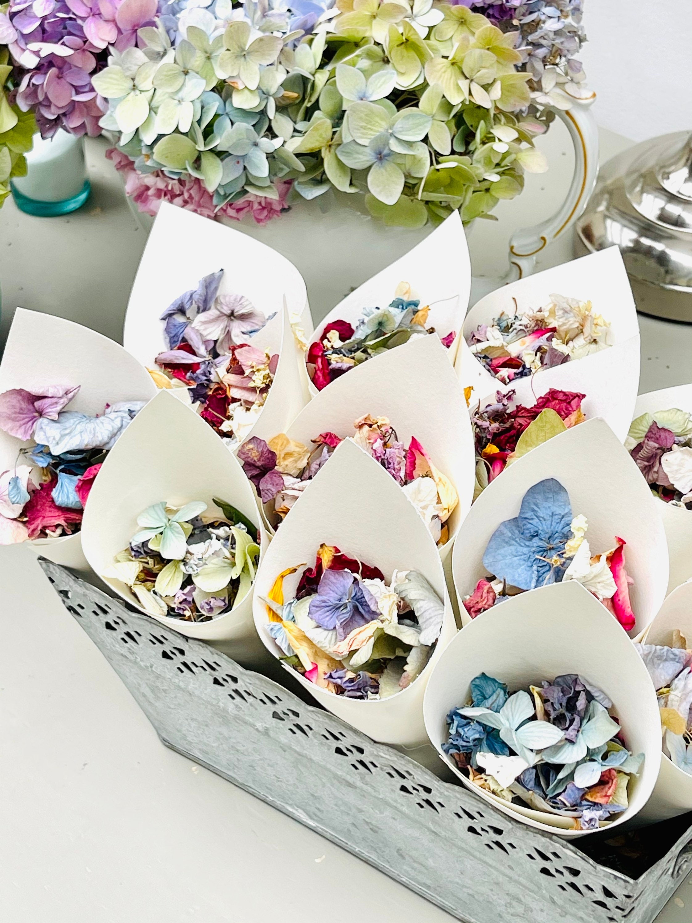 Cornet confettis personnalisable pour une déco de mariage champêtre