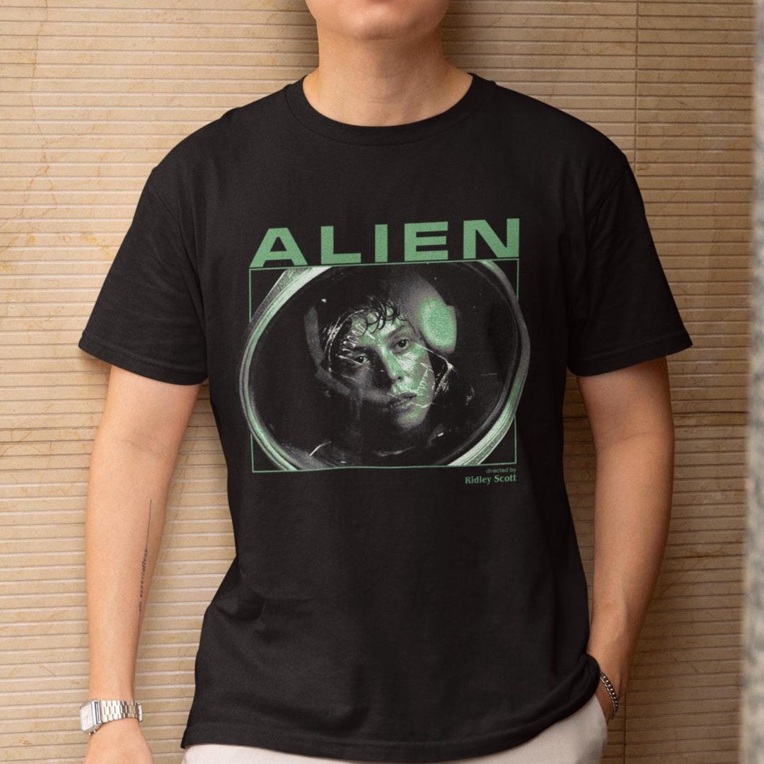 Alien 1979 Movie T-shirt | Ridley Scott Sci-fi Horror Tee, Vintage Cult ...