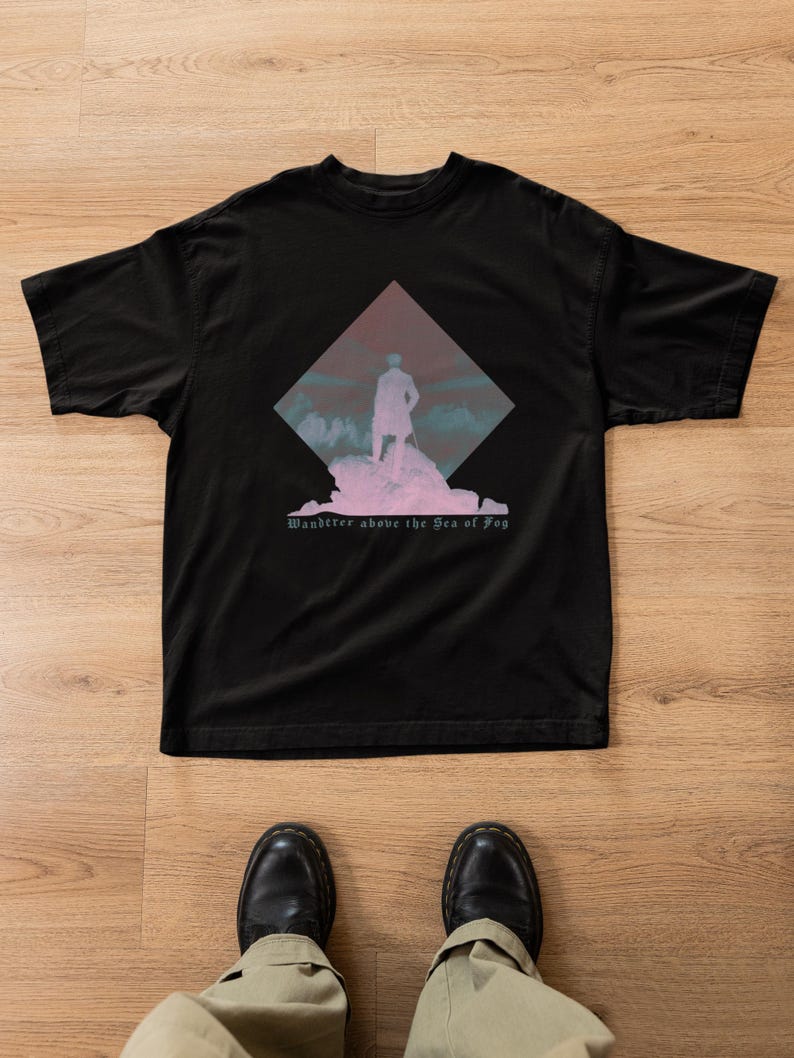 -shirt Wanderer au-dessus de la mer de brouillard | T-shirt peinture romantique, chemise d'art Caspar David Friedrich Black