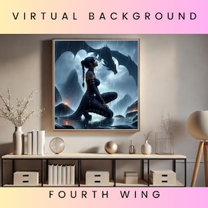 Puede incluir: Una impresión de arte digital que presenta a una mujer con un atuendo oscuro arrodillada ante un gran dragón negro. El fondo es un cielo oscuro y tormentoso con una cordillera en la distancia. La impresión se titula "Fourth Wing".