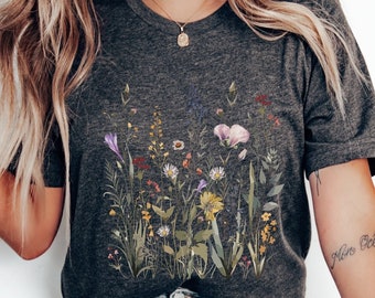 Wildflowers T-shirt, Vintage Botanical Tee, Floral Nature T-shirt ...